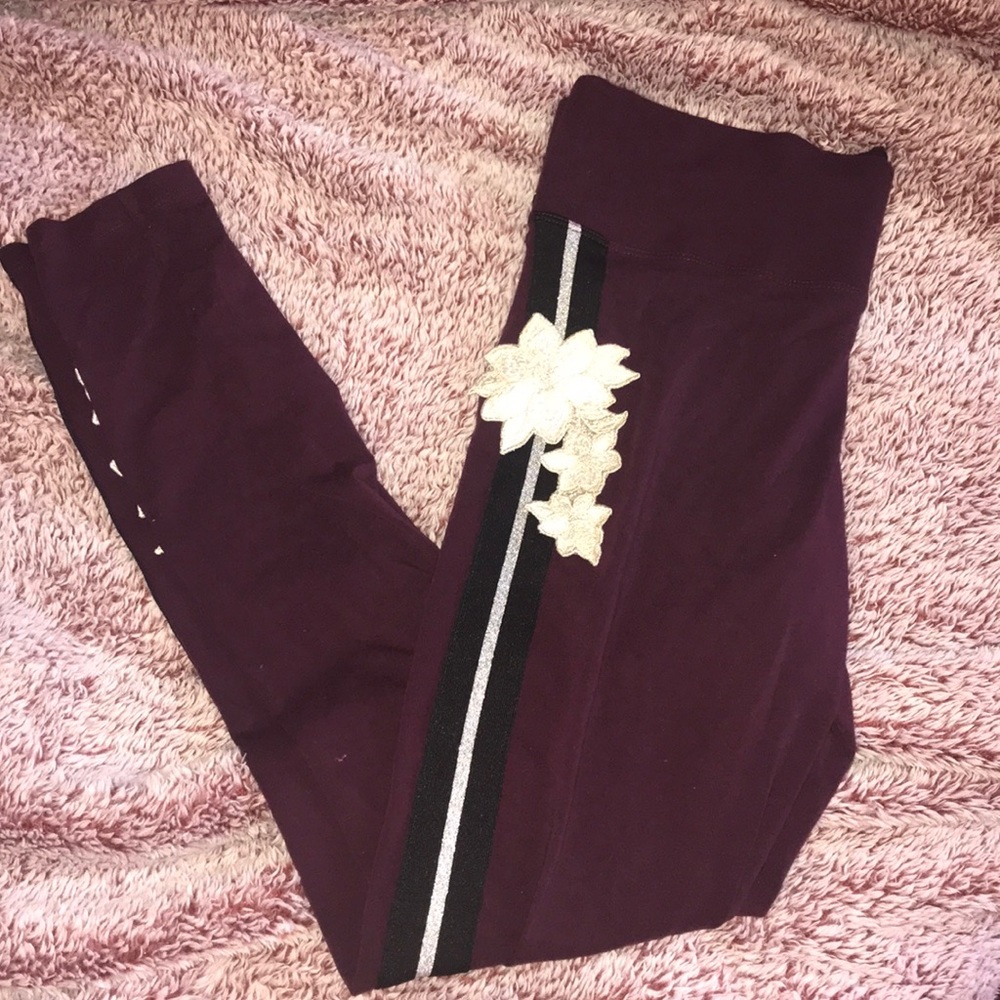 pink maroon leggings with flower